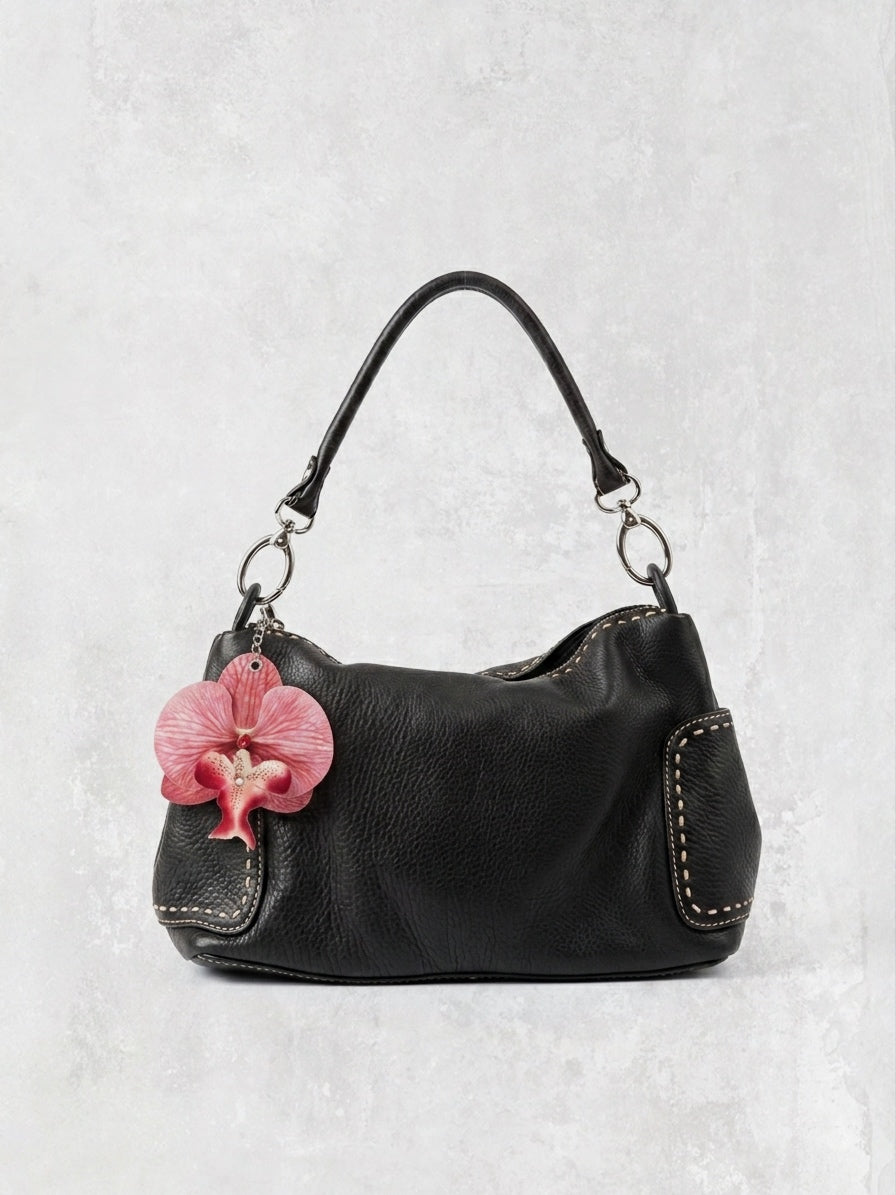 Vintage leather bag with Barokha stitching