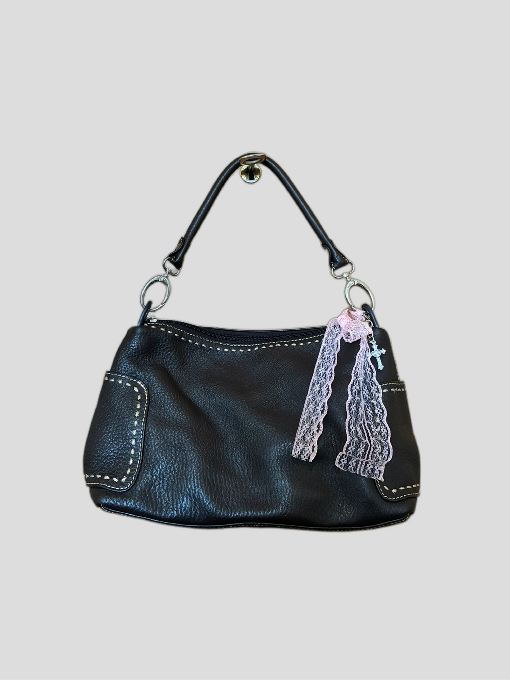 Vintage leather bag with Barokha stitching