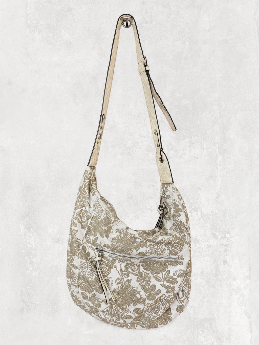 SPRING GUESS