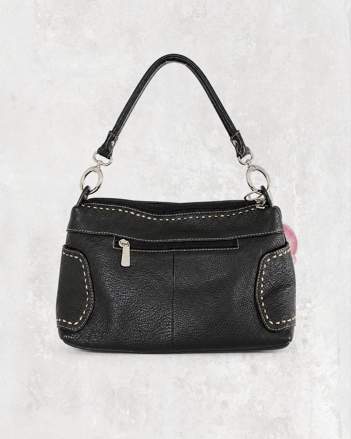 Vintage leather bag with Barokha stitching