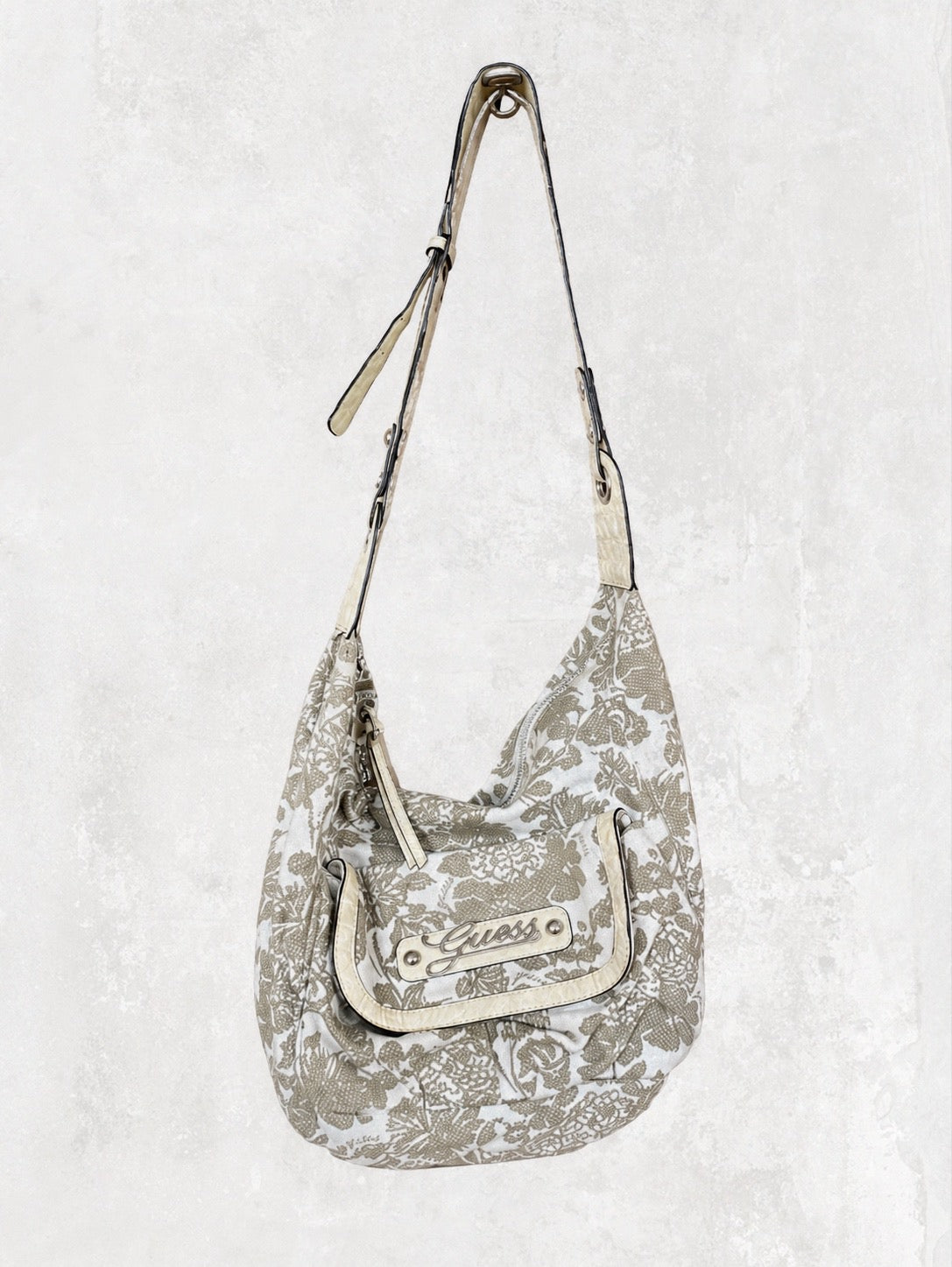 SPRING GUESS